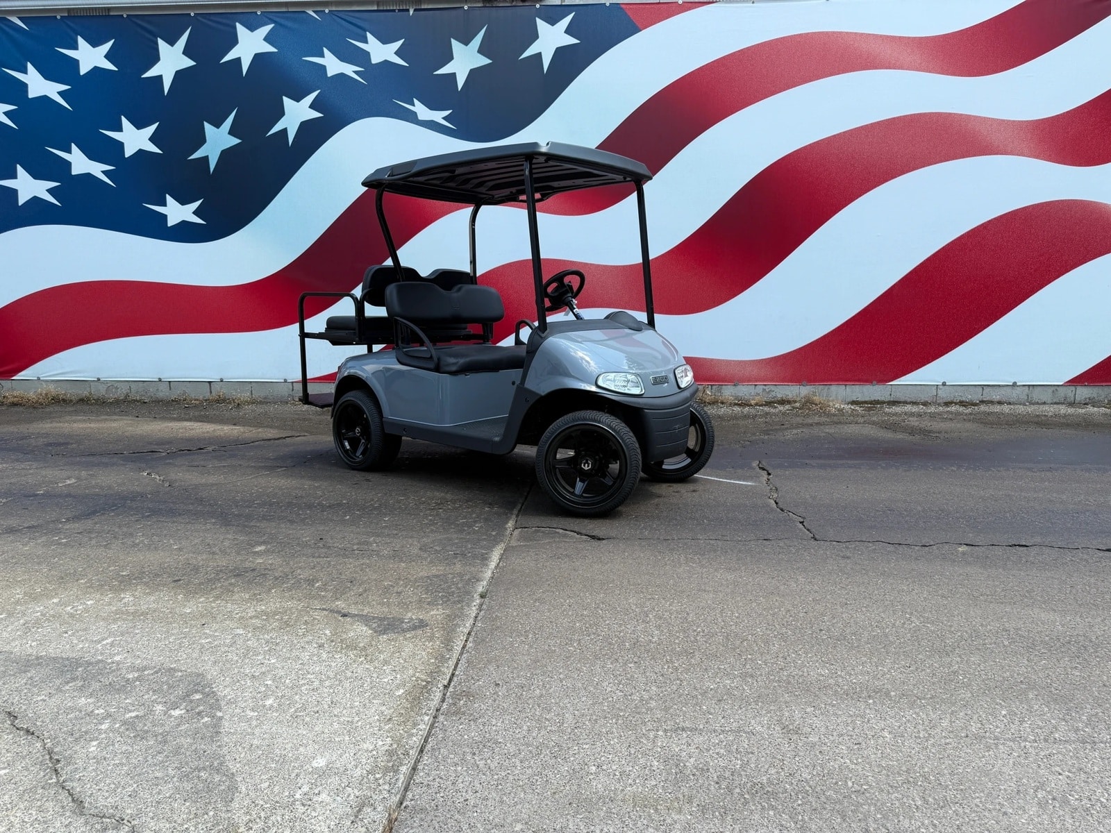 2020 EZGO RXV