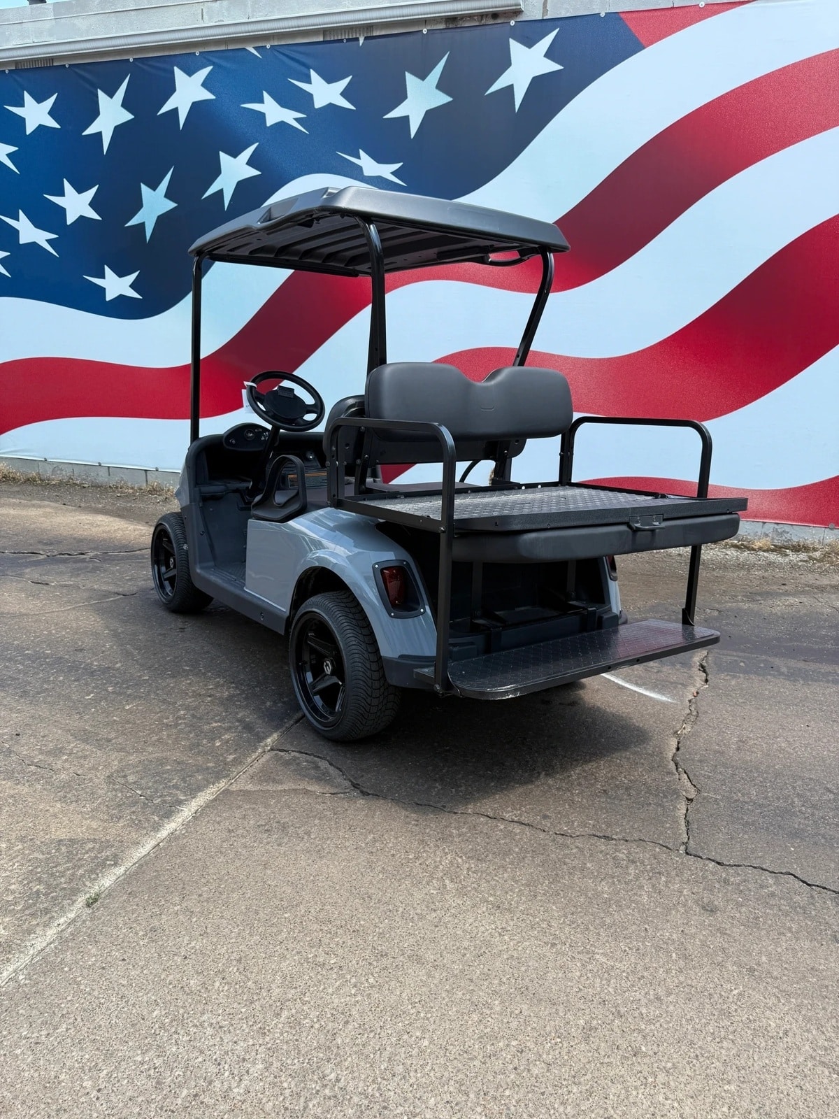 2020 EZGO RXV photo 3